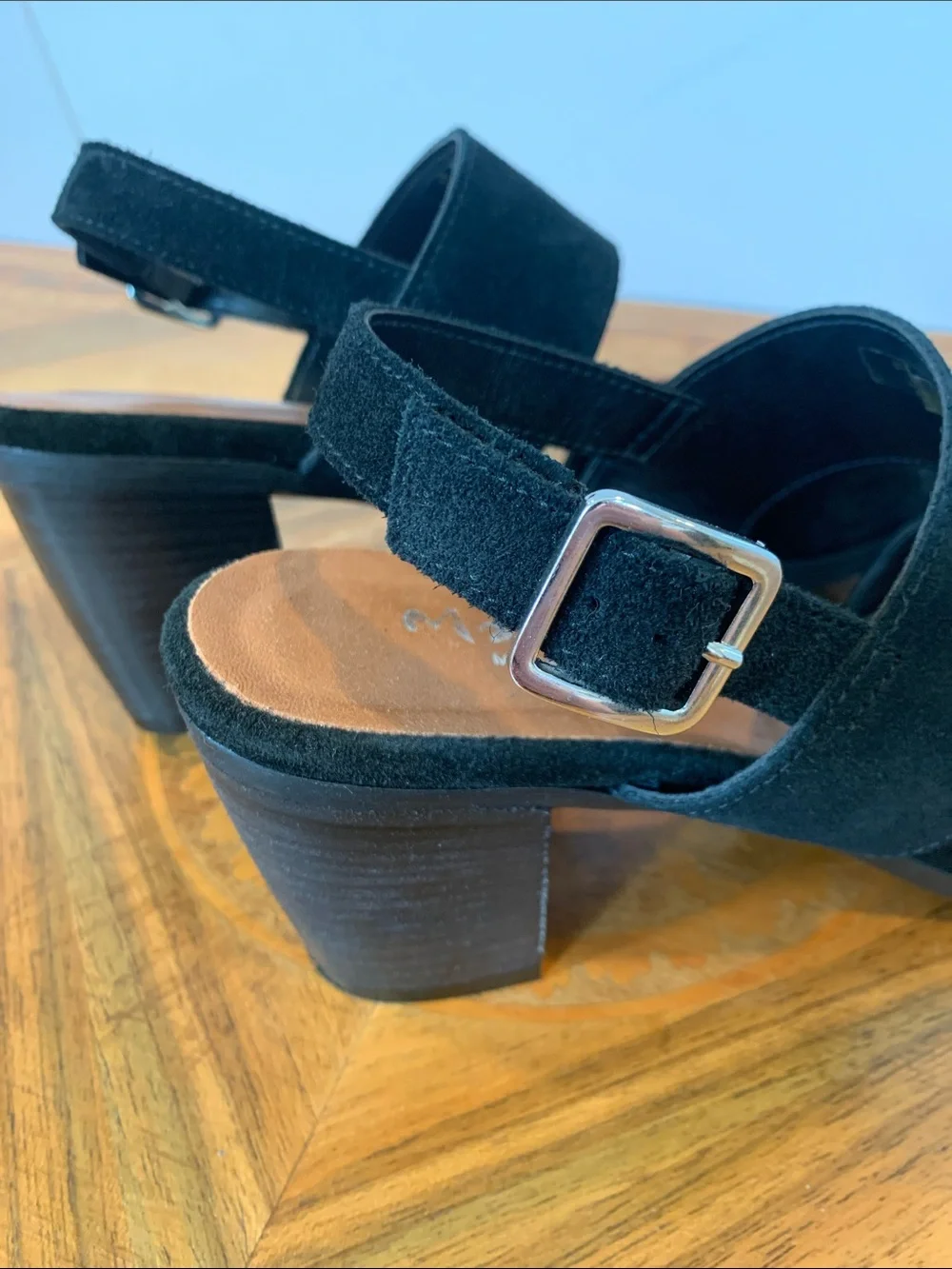 Mariella Italy Women’s Size 9.5 Classic Black Suede Slingback Sandals Block Heel